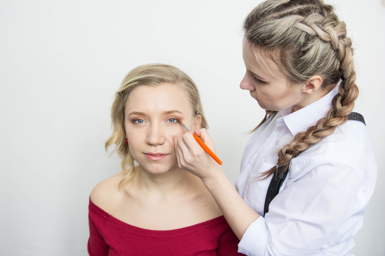 The Power of Makeup: Enhancing Your Natural Beauty